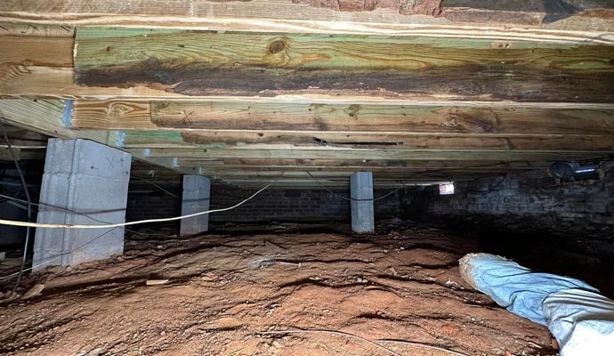 Unfinished dirty crawl space